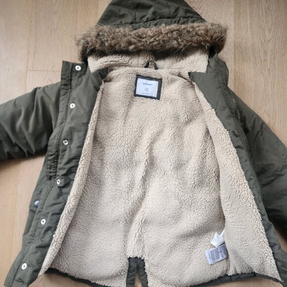 Boys winter jacket size S (6-7) - Picture 8 of 9